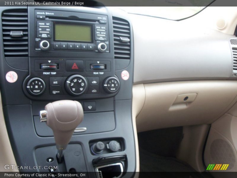 Cashmere Beige / Beige 2011 Kia Sedona LX