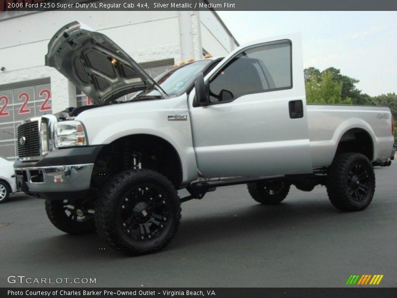 Silver Metallic / Medium Flint 2006 Ford F250 Super Duty XL Regular Cab 4x4