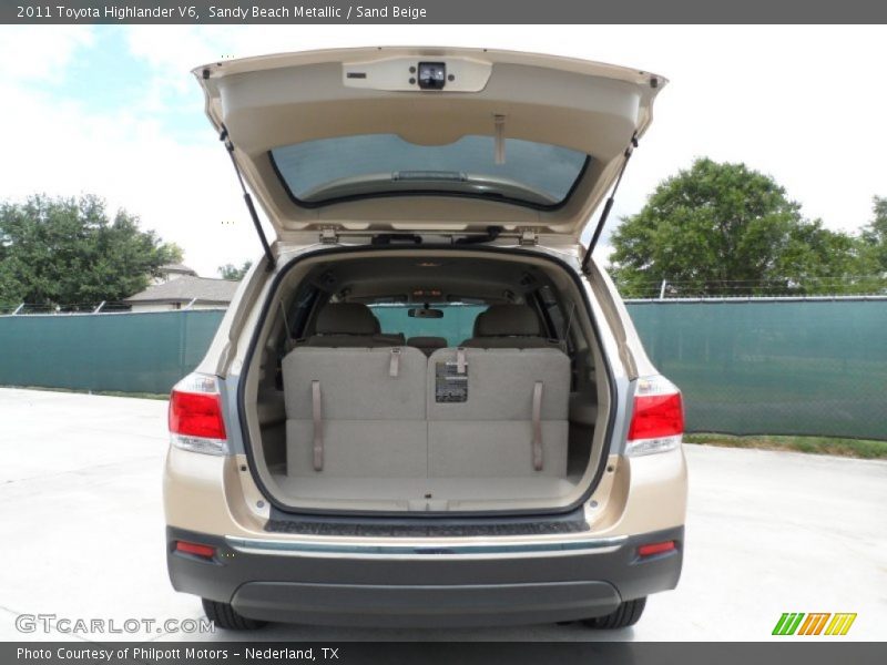 Sandy Beach Metallic / Sand Beige 2011 Toyota Highlander V6