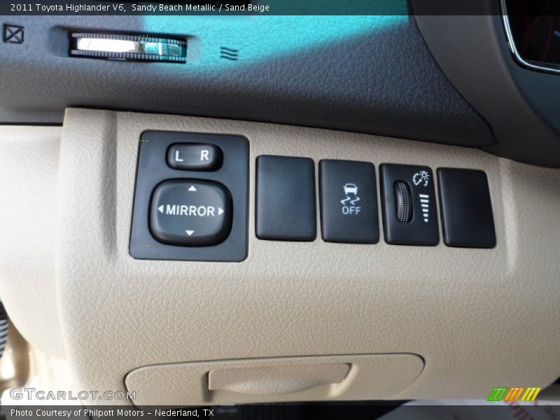 Sandy Beach Metallic / Sand Beige 2011 Toyota Highlander V6