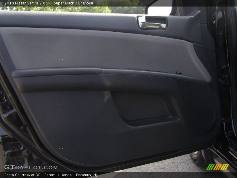 Super Black / Charcoal 2010 Nissan Sentra 2.0 SR