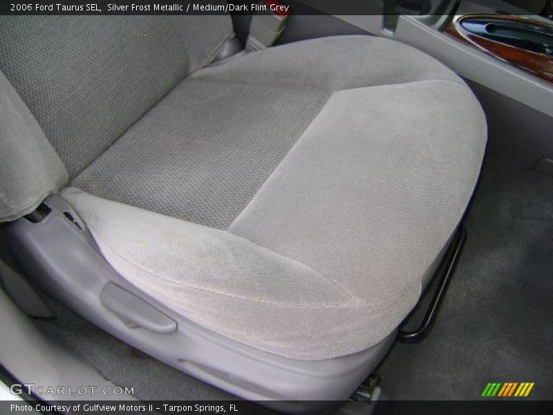 Silver Frost Metallic / Medium/Dark Flint Grey 2006 Ford Taurus SEL