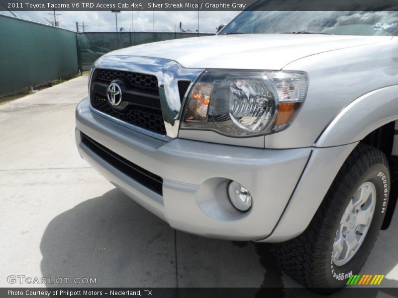 Silver Streak Mica / Graphite Gray 2011 Toyota Tacoma V6 TRD Access Cab 4x4