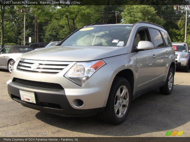 Majestic Silver Metallic / Grey 2007 Suzuki XL7 Luxury