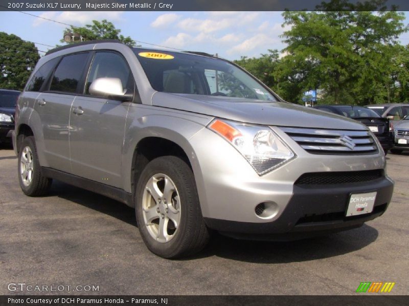 Majestic Silver Metallic / Grey 2007 Suzuki XL7 Luxury