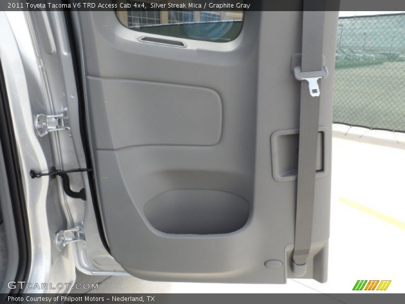 Silver Streak Mica / Graphite Gray 2011 Toyota Tacoma V6 TRD Access Cab 4x4