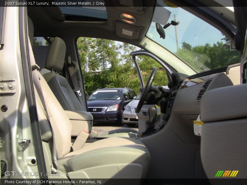 Majestic Silver Metallic / Grey 2007 Suzuki XL7 Luxury