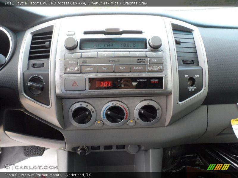 Silver Streak Mica / Graphite Gray 2011 Toyota Tacoma V6 TRD Access Cab 4x4