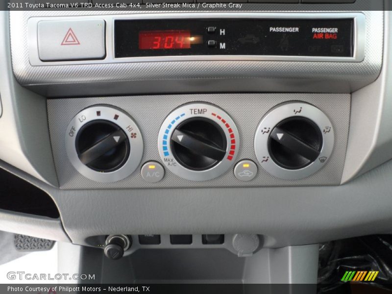 Silver Streak Mica / Graphite Gray 2011 Toyota Tacoma V6 TRD Access Cab 4x4