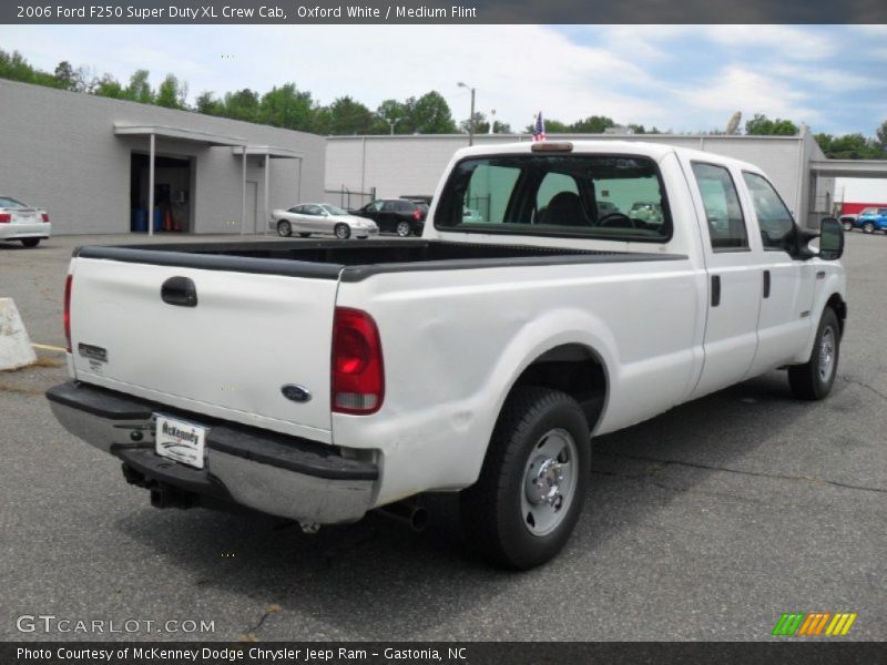 Oxford White / Medium Flint 2006 Ford F250 Super Duty XL Crew Cab