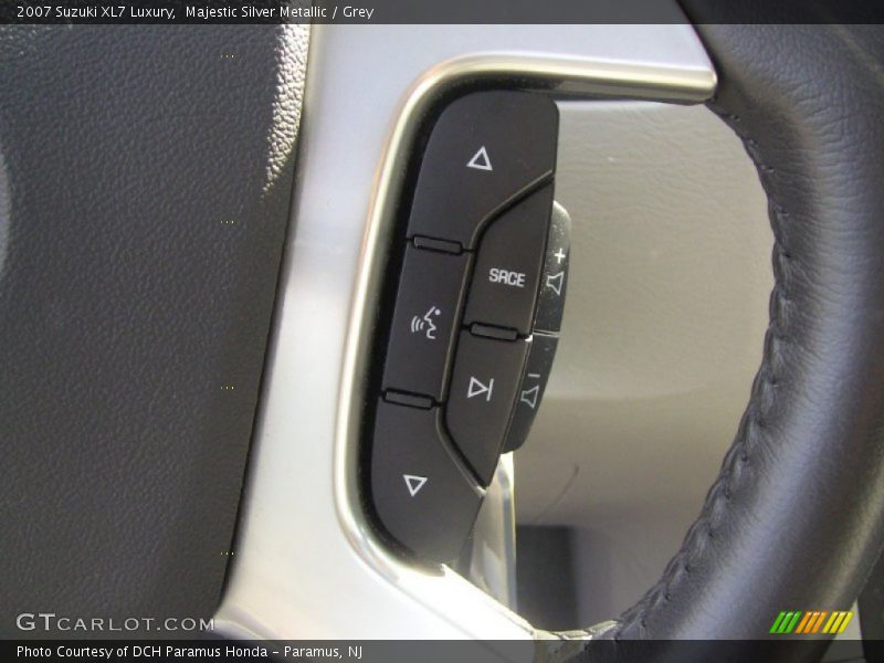 Controls of 2007 XL7 Luxury