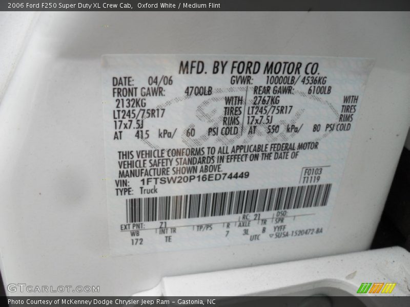 Oxford White / Medium Flint 2006 Ford F250 Super Duty XL Crew Cab