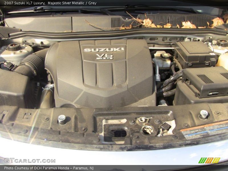 Majestic Silver Metallic / Grey 2007 Suzuki XL7 Luxury