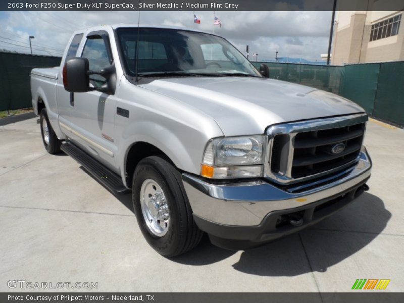 Silver Metallic / Medium Flint Grey 2003 Ford F250 Super Duty XLT SuperCab
