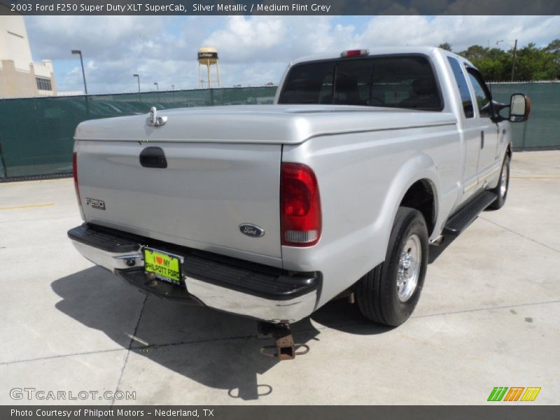 Silver Metallic / Medium Flint Grey 2003 Ford F250 Super Duty XLT SuperCab