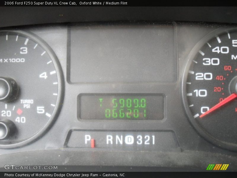Oxford White / Medium Flint 2006 Ford F250 Super Duty XL Crew Cab