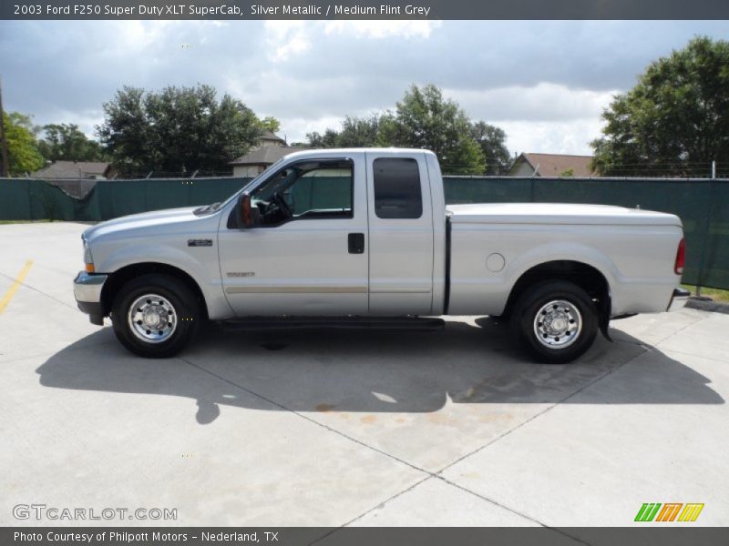 Silver Metallic / Medium Flint Grey 2003 Ford F250 Super Duty XLT SuperCab