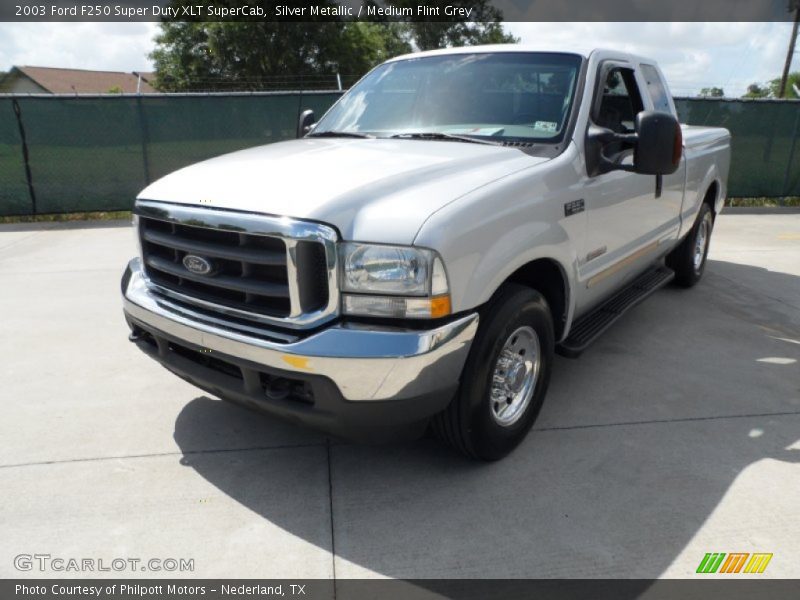 Silver Metallic / Medium Flint Grey 2003 Ford F250 Super Duty XLT SuperCab