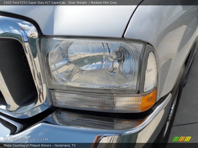 Silver Metallic / Medium Flint Grey 2003 Ford F250 Super Duty XLT SuperCab