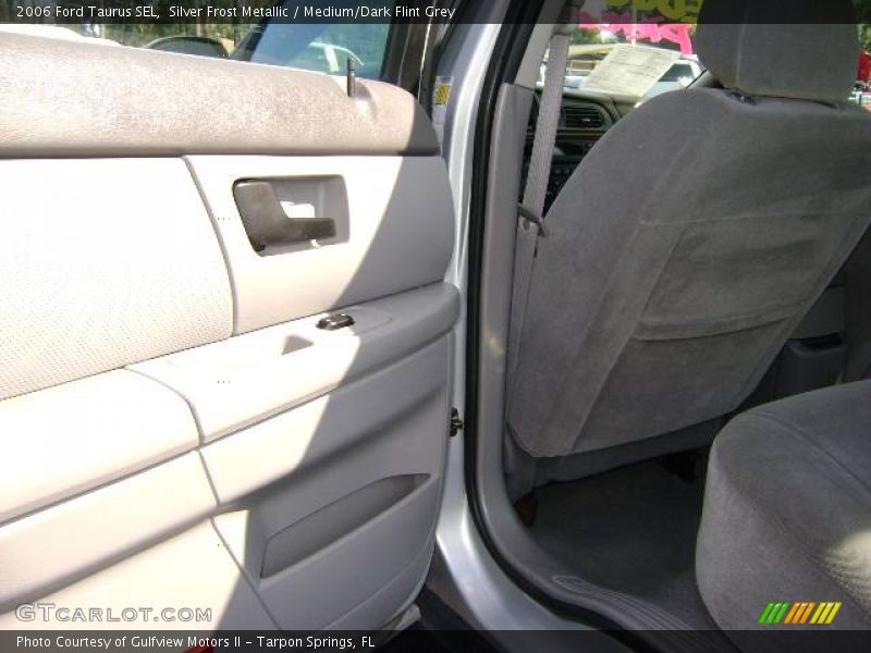 Silver Frost Metallic / Medium/Dark Flint Grey 2006 Ford Taurus SEL