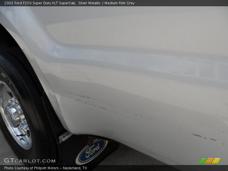 Silver Metallic / Medium Flint Grey 2003 Ford F250 Super Duty XLT SuperCab