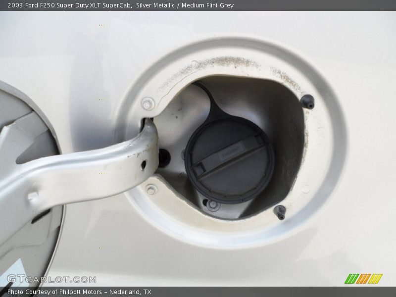 Silver Metallic / Medium Flint Grey 2003 Ford F250 Super Duty XLT SuperCab