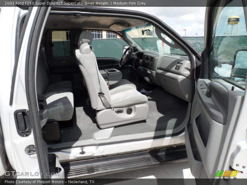 Silver Metallic / Medium Flint Grey 2003 Ford F250 Super Duty XLT SuperCab