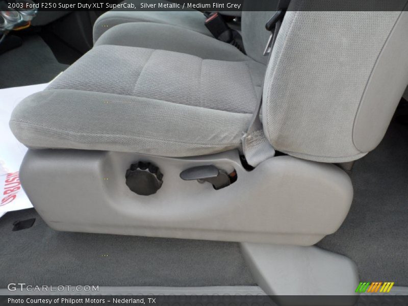 Silver Metallic / Medium Flint Grey 2003 Ford F250 Super Duty XLT SuperCab