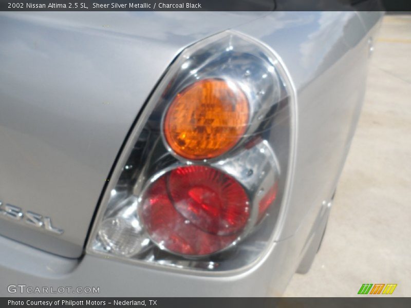 Sheer Silver Metallic / Charcoal Black 2002 Nissan Altima 2.5 SL