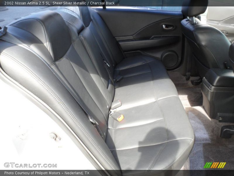 Sheer Silver Metallic / Charcoal Black 2002 Nissan Altima 2.5 SL