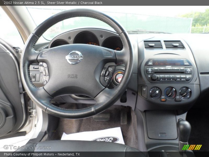 Sheer Silver Metallic / Charcoal Black 2002 Nissan Altima 2.5 SL