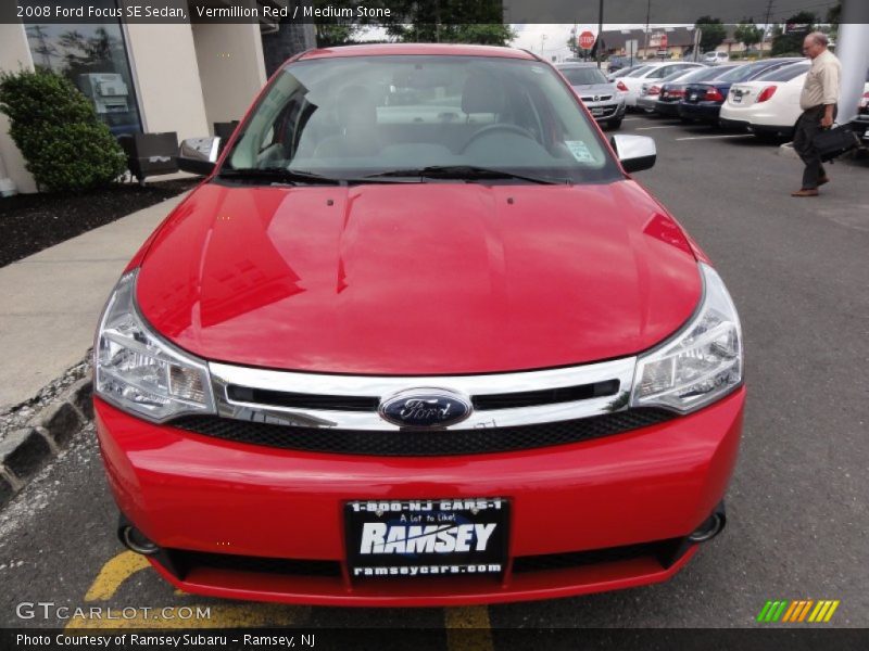 Vermillion Red / Medium Stone 2008 Ford Focus SE Sedan