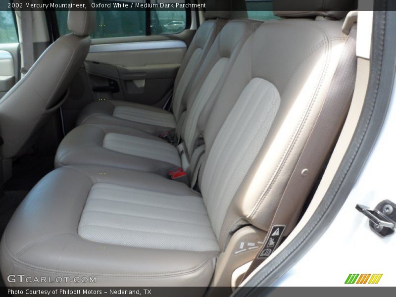 Oxford White / Medium Dark Parchment 2002 Mercury Mountaineer