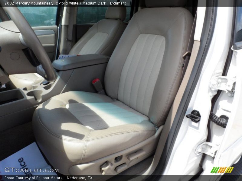 Oxford White / Medium Dark Parchment 2002 Mercury Mountaineer