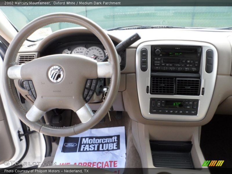 Oxford White / Medium Dark Parchment 2002 Mercury Mountaineer