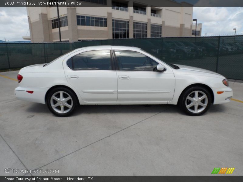 Ivory Pearl White / Willow 2003 Infiniti I 35