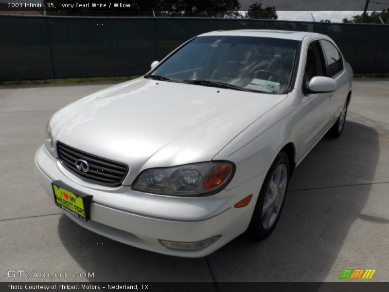 Ivory Pearl White / Willow 2003 Infiniti I 35
