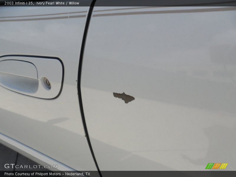 Ivory Pearl White / Willow 2003 Infiniti I 35