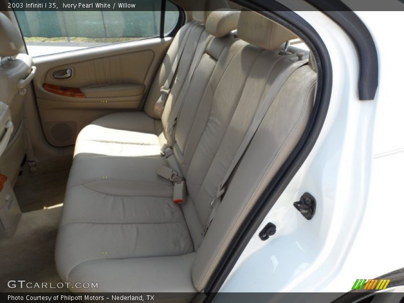 Ivory Pearl White / Willow 2003 Infiniti I 35
