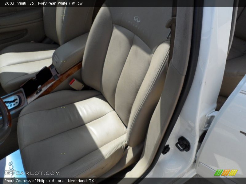 Ivory Pearl White / Willow 2003 Infiniti I 35