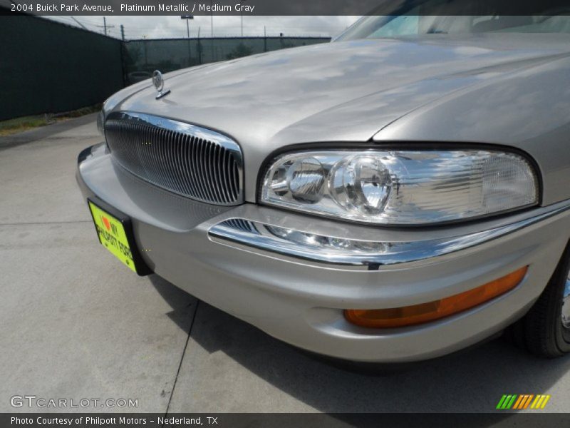 Platinum Metallic / Medium Gray 2004 Buick Park Avenue