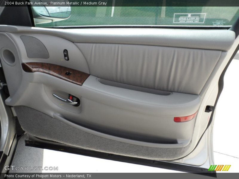 Platinum Metallic / Medium Gray 2004 Buick Park Avenue