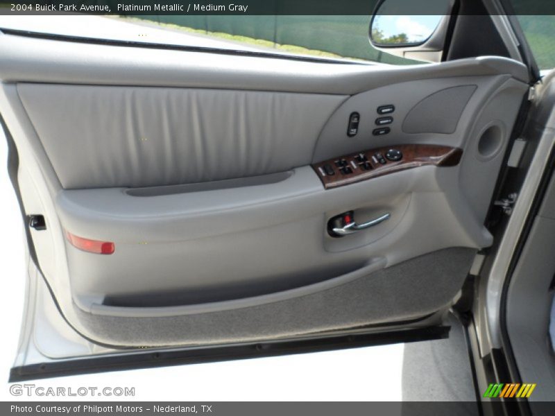 Platinum Metallic / Medium Gray 2004 Buick Park Avenue