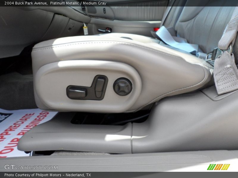 Platinum Metallic / Medium Gray 2004 Buick Park Avenue