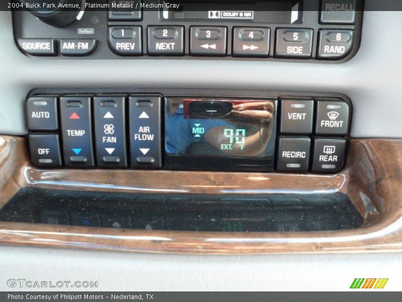 Controls of 2004 Park Avenue 