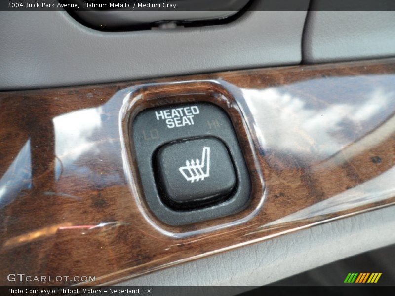 Platinum Metallic / Medium Gray 2004 Buick Park Avenue
