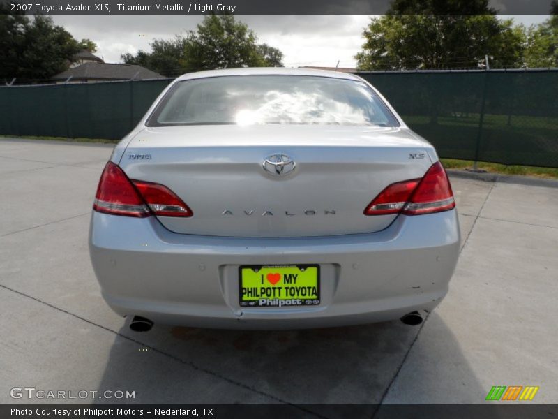 Titanium Metallic / Light Gray 2007 Toyota Avalon XLS