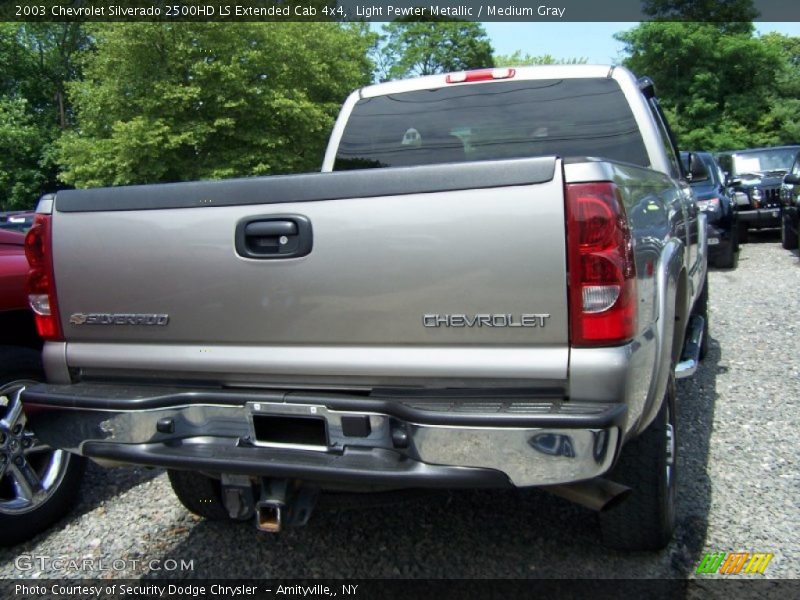 Light Pewter Metallic / Medium Gray 2003 Chevrolet Silverado 2500HD LS Extended Cab 4x4