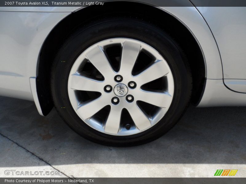 Titanium Metallic / Light Gray 2007 Toyota Avalon XLS