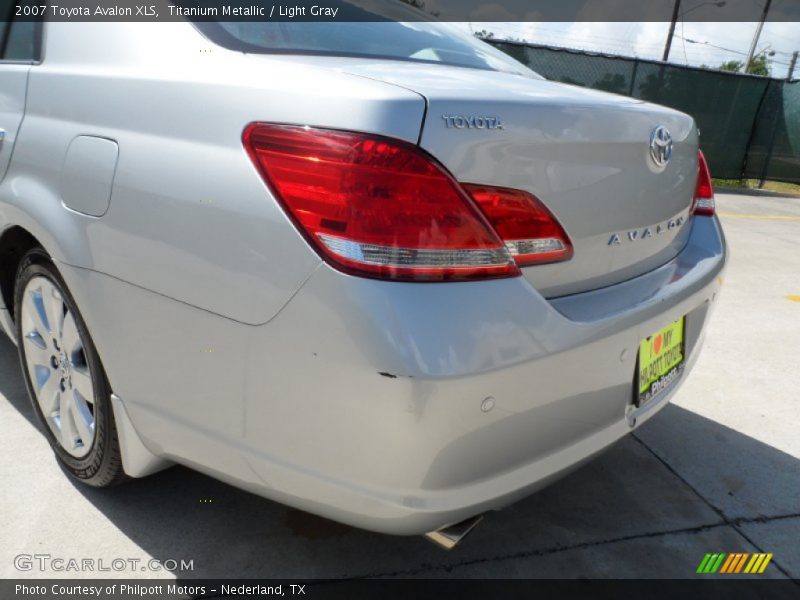 Titanium Metallic / Light Gray 2007 Toyota Avalon XLS